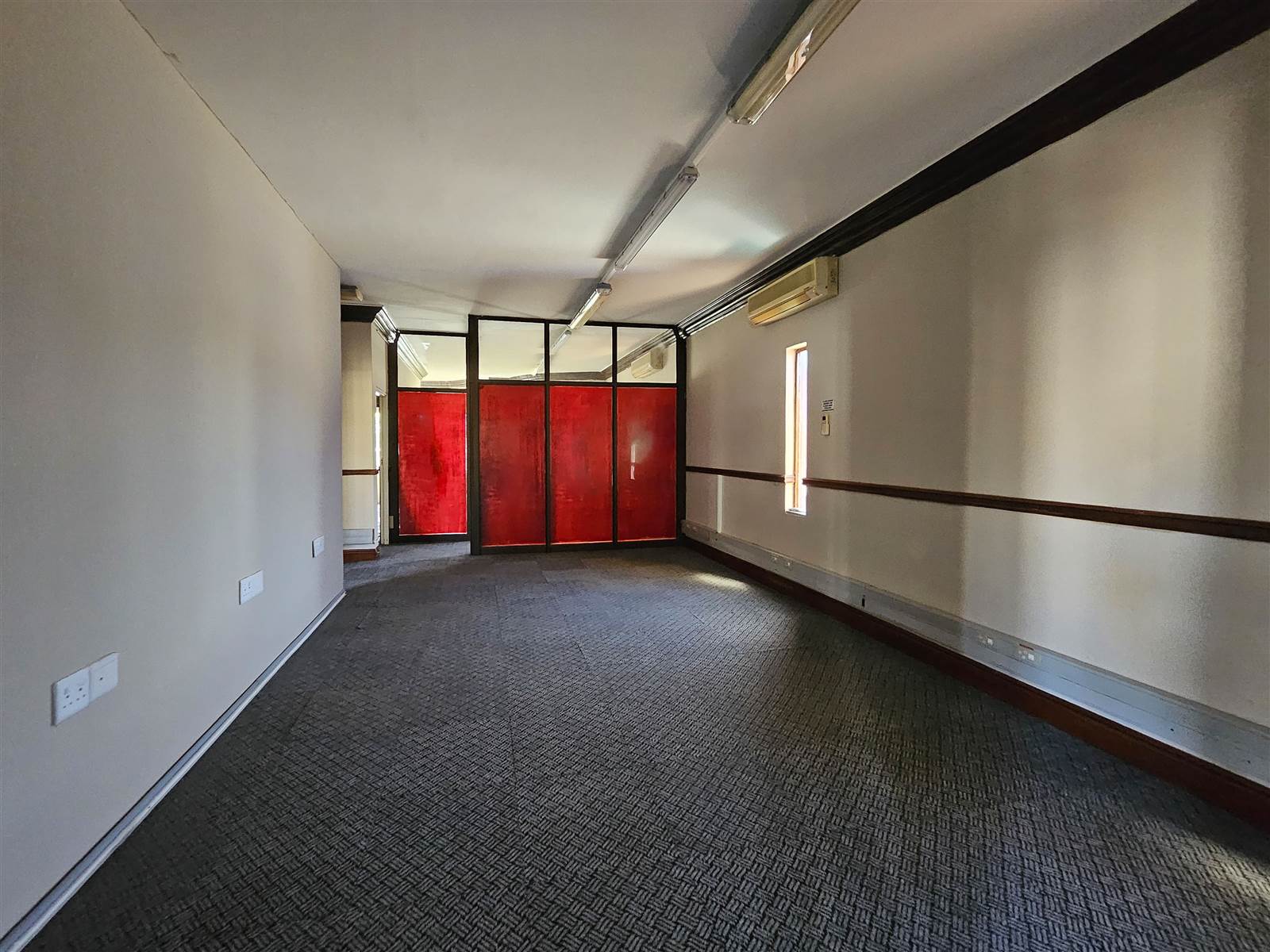 60  m² Commercial space in Amanzimtoti photo number 7