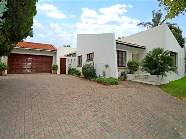 5 Bedroom House 5 Bedroom House