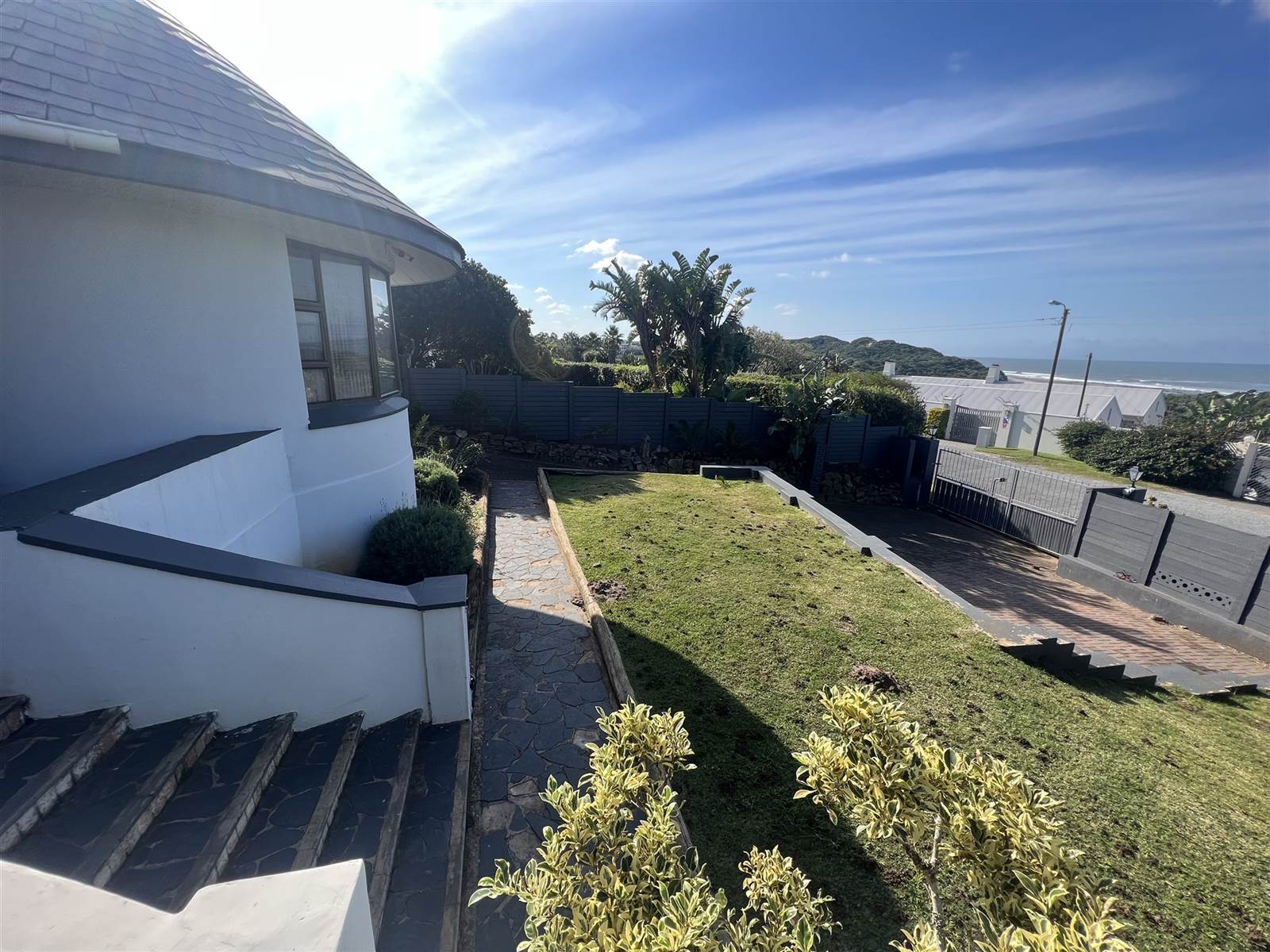 3 Bed House in Nahoon Beach photo number 7