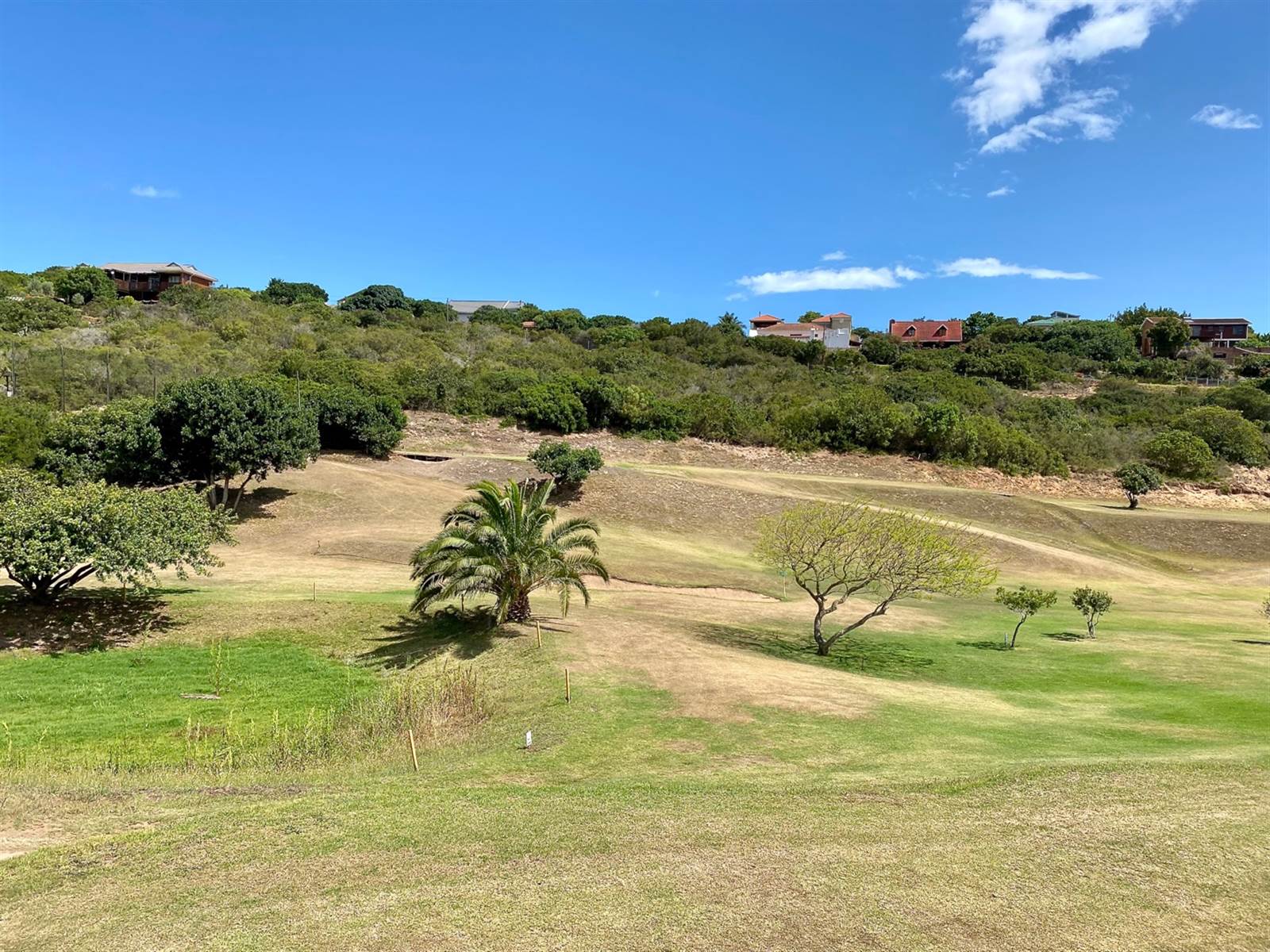 677 m² Land available in Dolphin Creek Golf Estate photo number 19