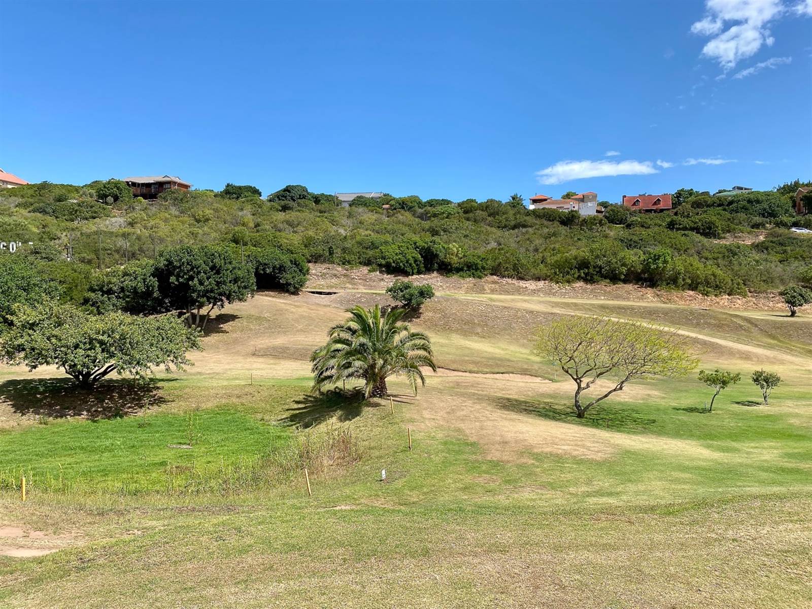677 m² Land available in Dolphin Creek Golf Estate photo number 9