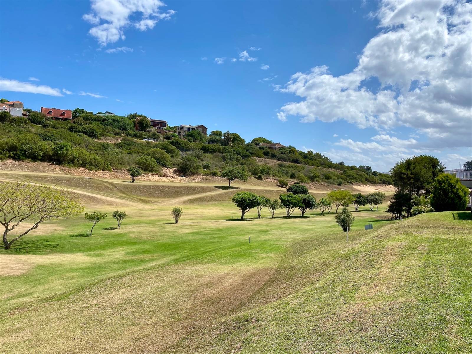 677 m² Land available in Dolphin Creek Golf Estate photo number 10