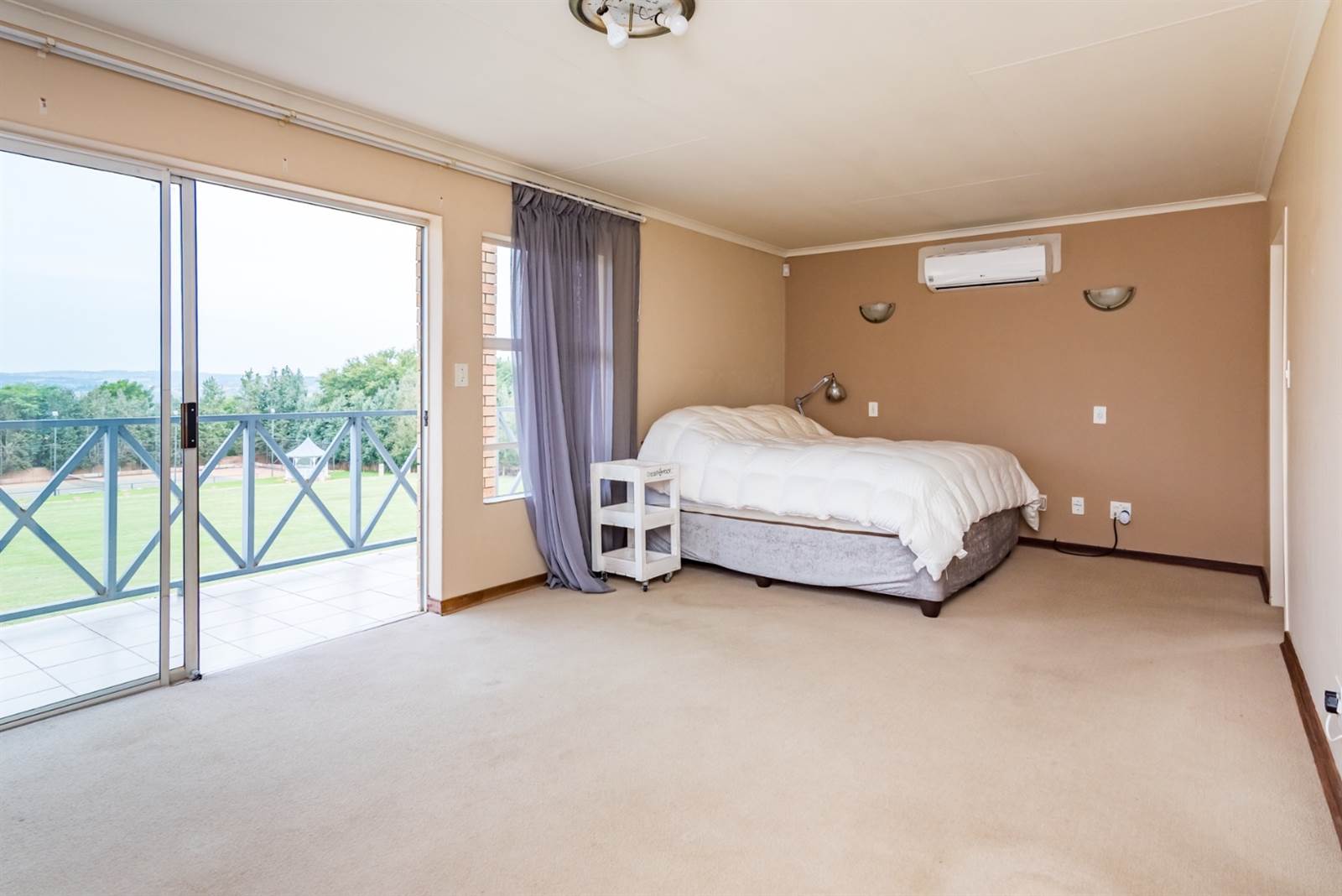 3 Bed House in Mooikloof Equestrian Estate photo number 16