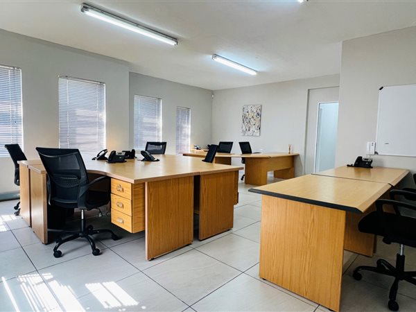 110  m² Office Space