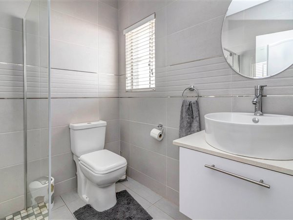 3 Bedroom House 3 Bedroom House