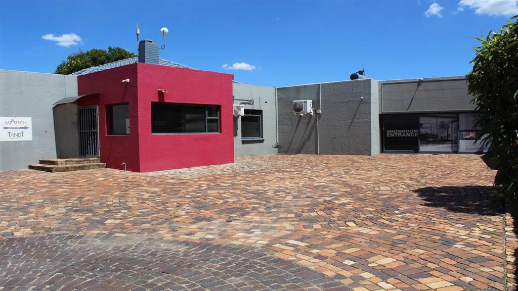 312 m² Office Space for sale in Hurlyvale | T4091159 | Private Property