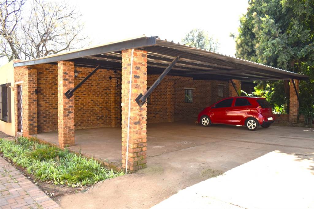 9779 m² Farm in Kempton Park Central photo number 9