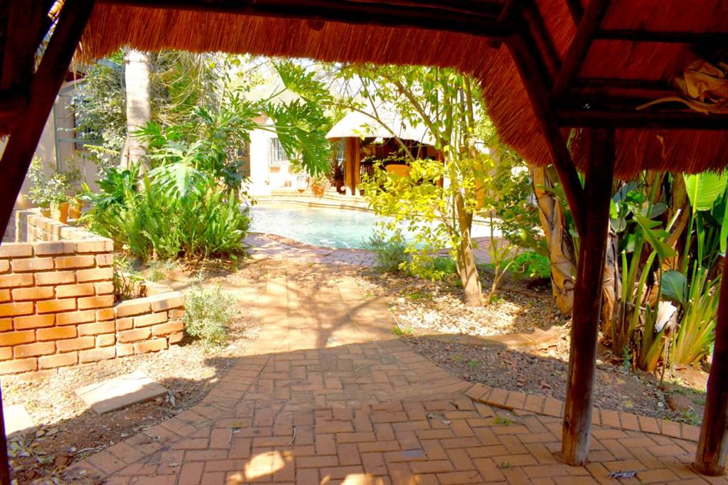 9779 m² Farm in Kempton Park Central photo number 17