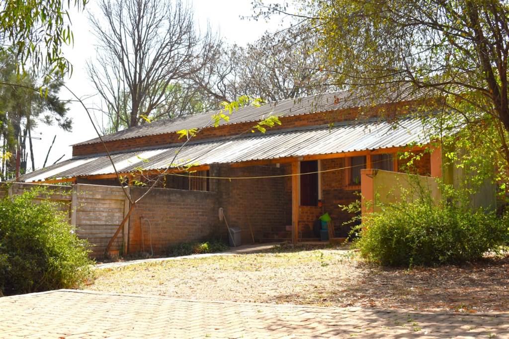 9779 m² Farm in Kempton Park Central photo number 15