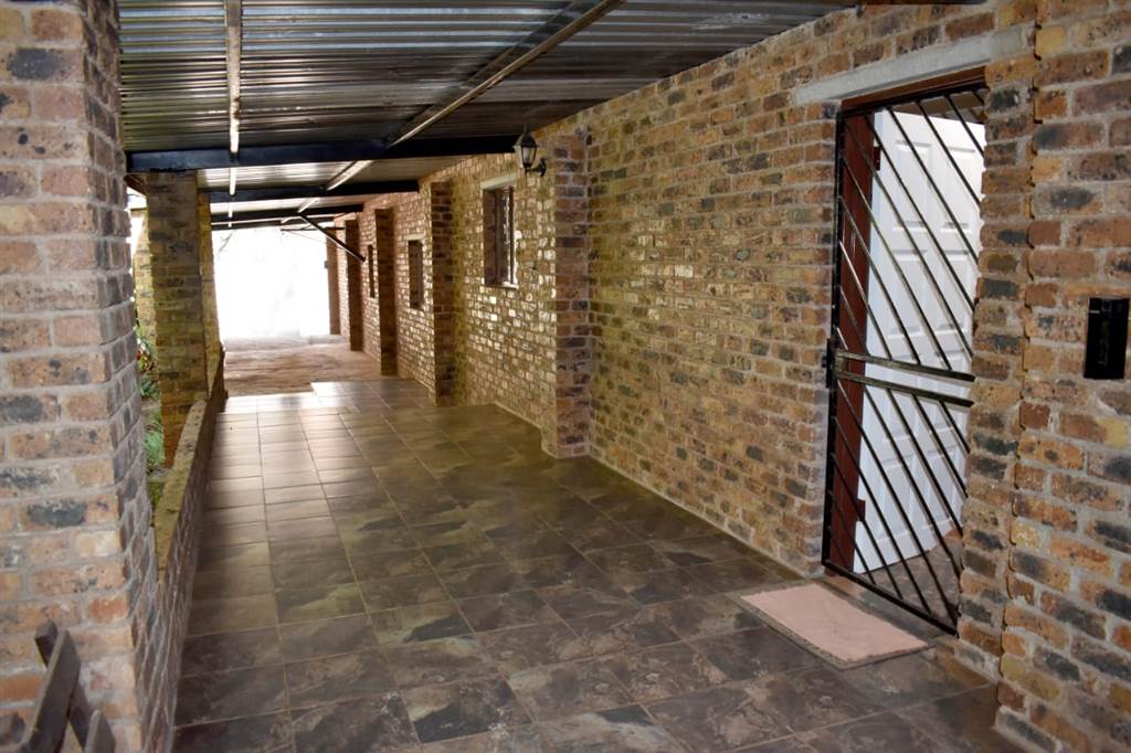 9779 m² Farm in Kempton Park Central photo number 8