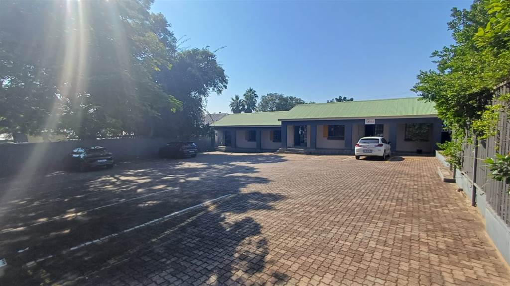 60  m² Commercial space in Nelspruit Central photo number 1