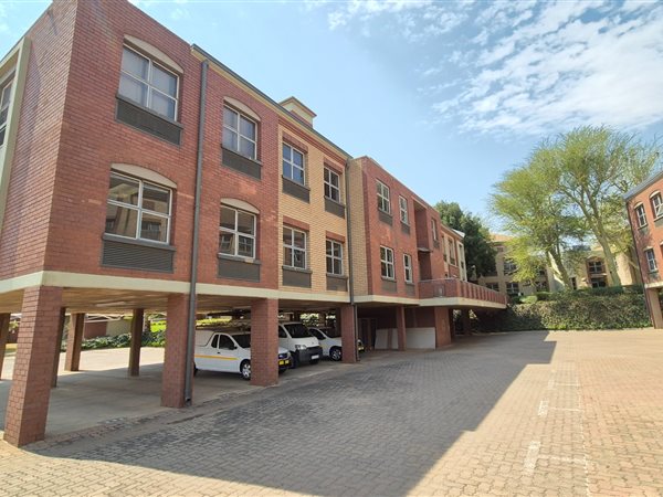 159  m² Office Space