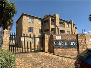 Apartment in Weltevreden Park