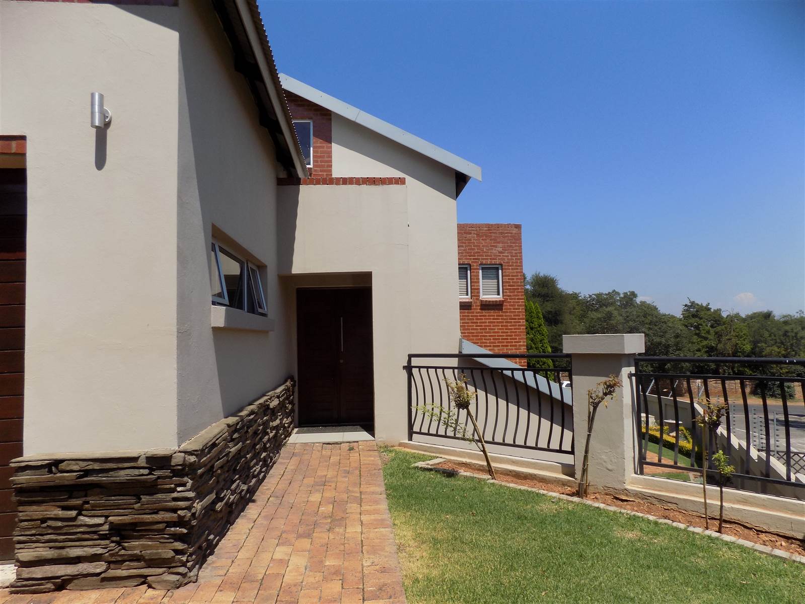 3 Bed House in Eldo View photo number 4
