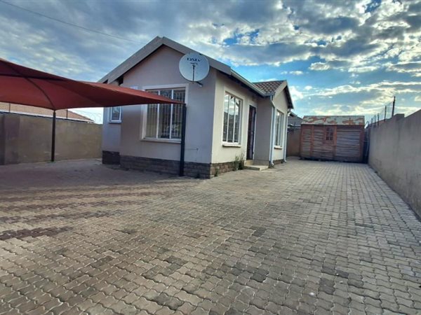 2 Bedroom House 2 Bedroom House