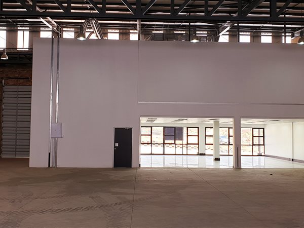 875  m² Industrial space