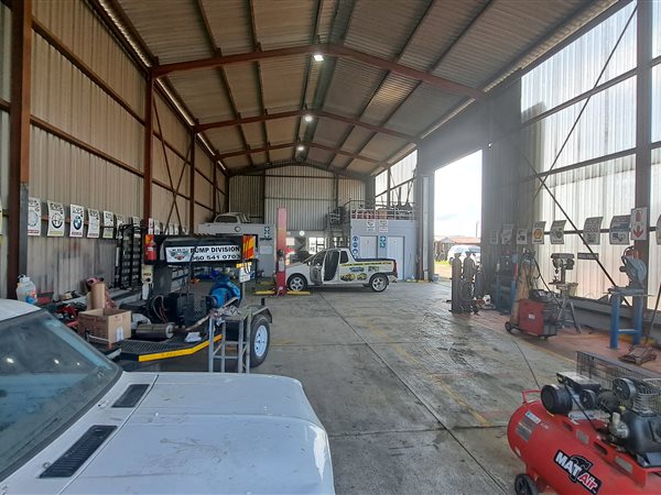 344 m² Industrial space 344 m² Industrial space