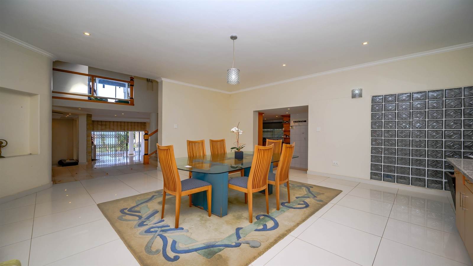 5 Bed House in Blythedale Beach photo number 13