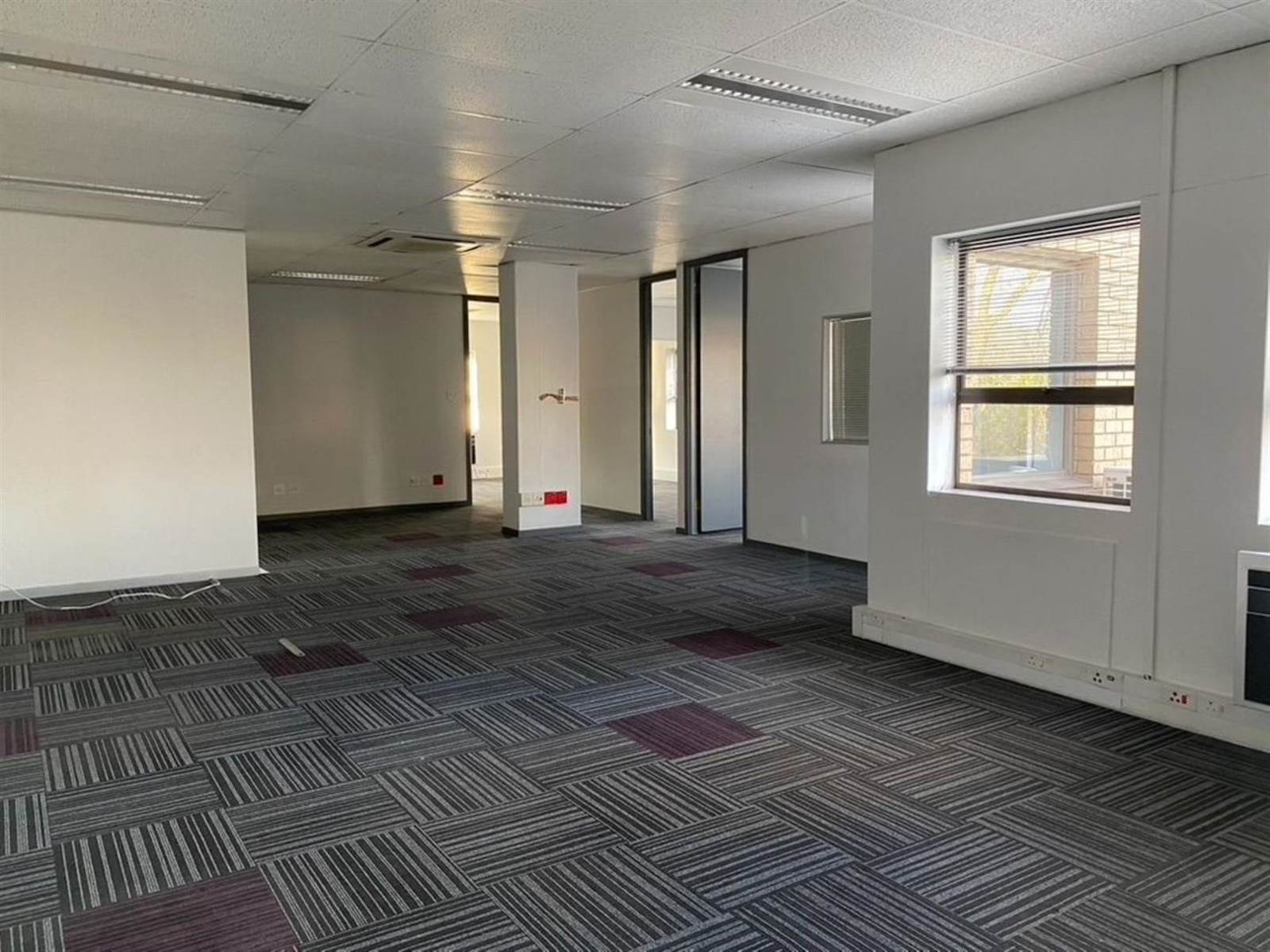 339  m² Commercial space in Illovo photo number 17