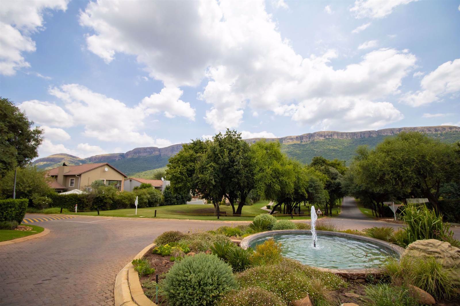 416 m² Land available in Magalies Golf Estate photo number 6