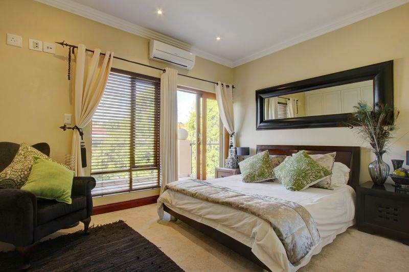 4 Bed House in Woodhill photo number 26