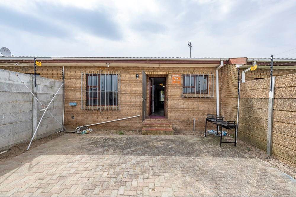 2 Bed Townhouse in Stellenberg photo number 18