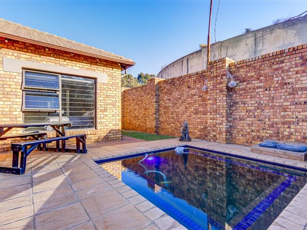 3 Bedroom House 3 Bedroom House