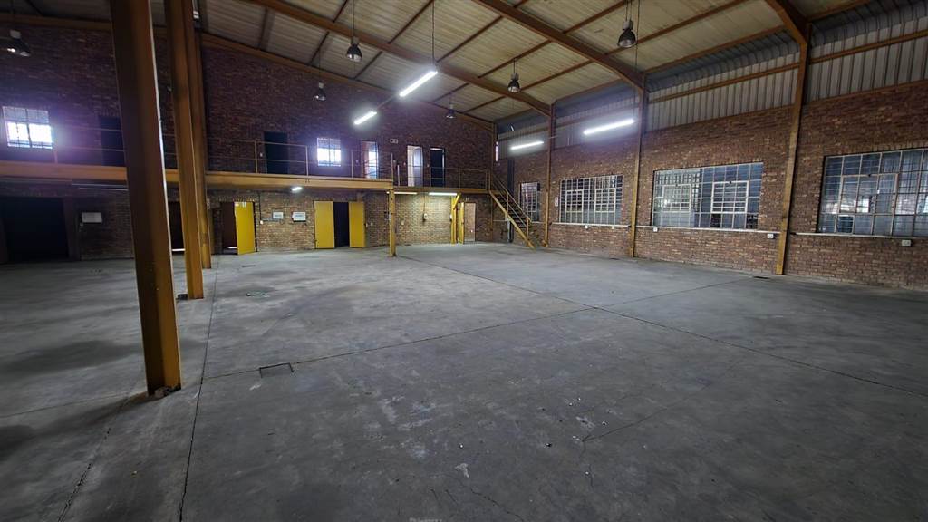 1600  m² Industrial space in Rosslyn photo number 5