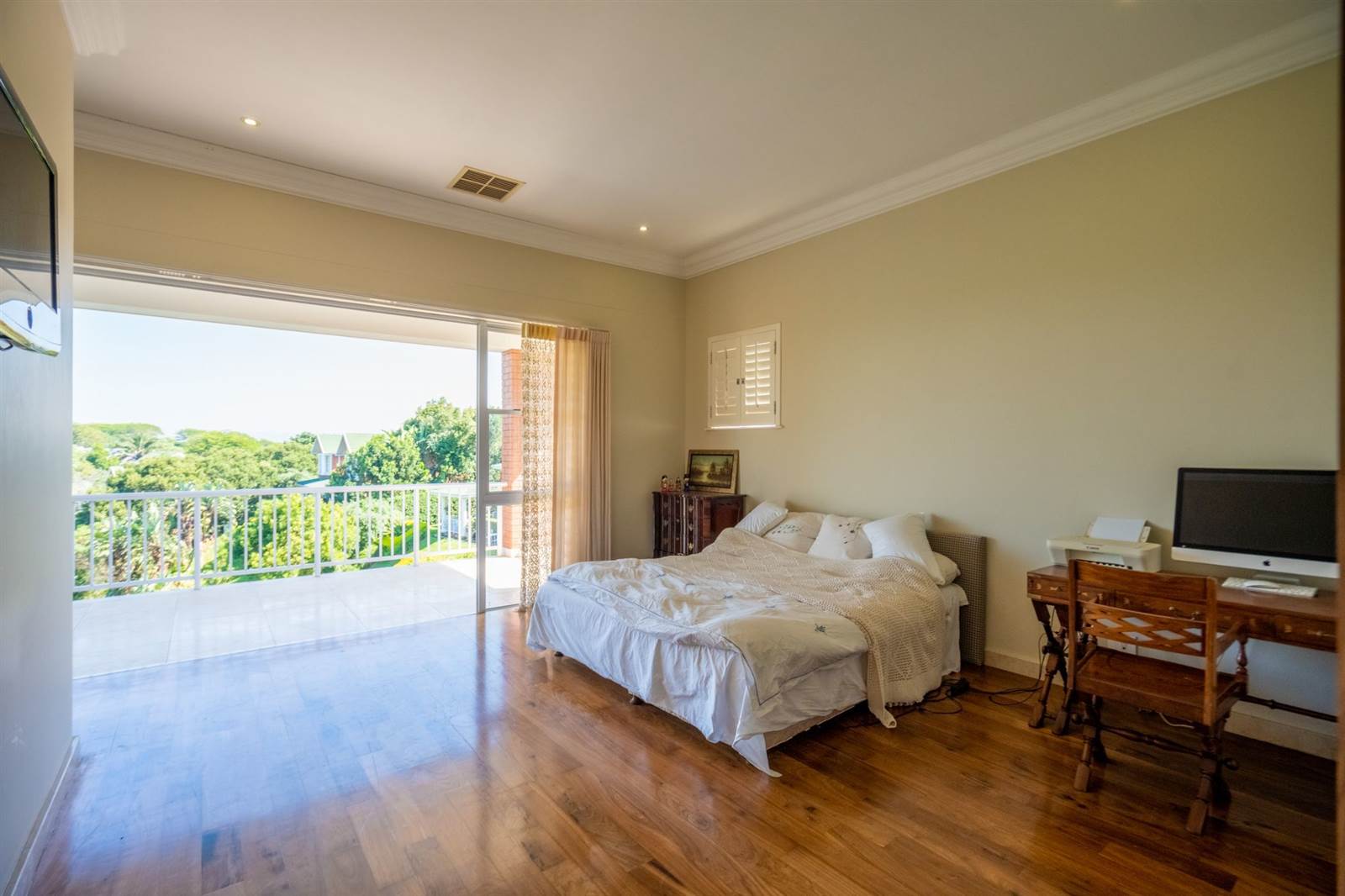 6 Bed House in Mt Edgecombe Estate 1 & 2 photo number 13