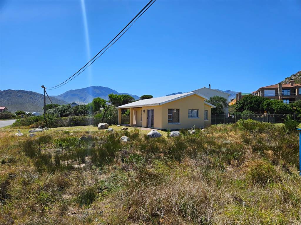 3 Bed House in Pringle Bay photo number 7