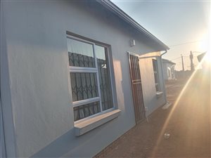 2 Bed House in Lehae