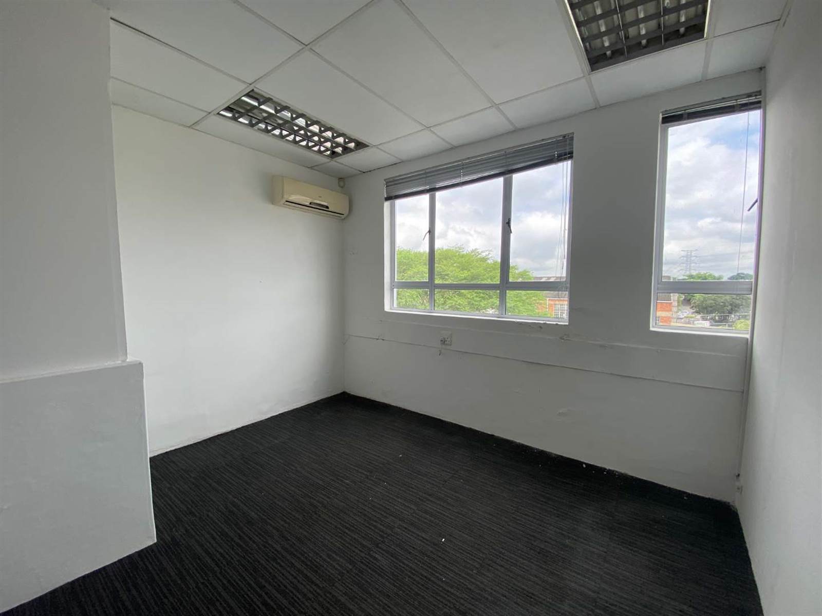 243.39  m² Office Space in Pinetown Central photo number 14