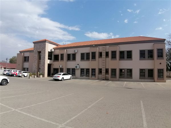 92  m² Office Space