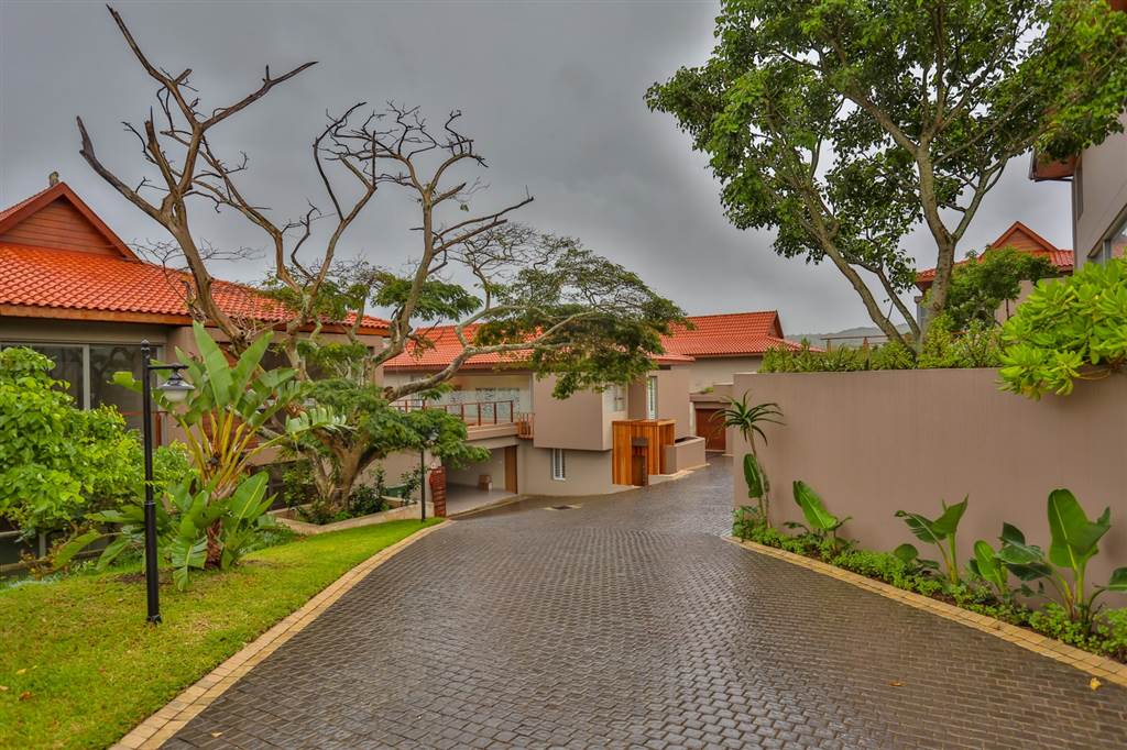 3 Bed Townhouse in Zimbali Estate photo number 11