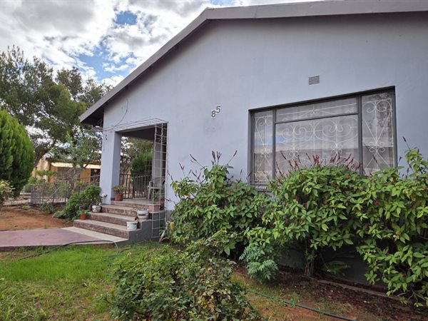 3 Bedroom House 3 Bedroom House