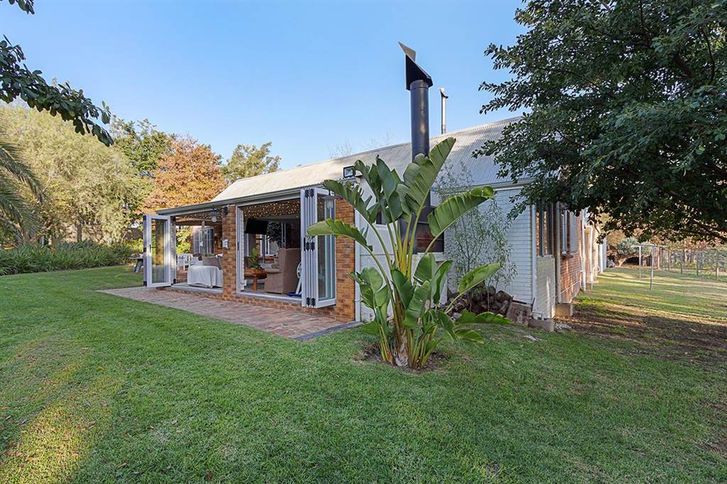 3.6 ha Smallholding in Northern Paarl photo number 14