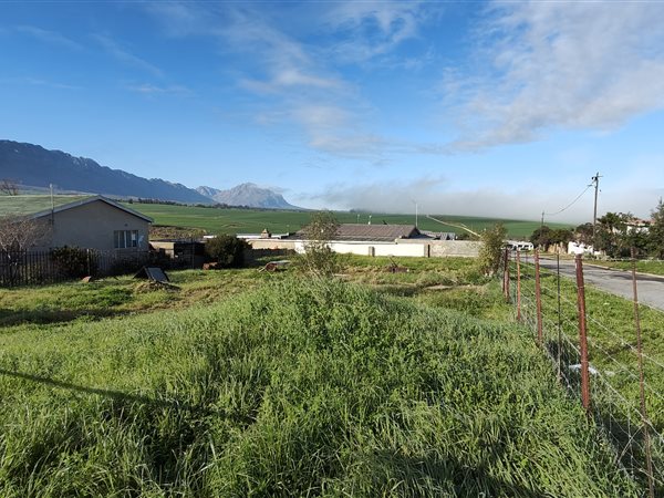 651 m² Land