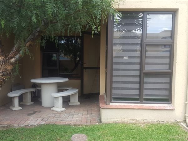 2 Bedroom Townhouse 2 Bedroom Townhouse