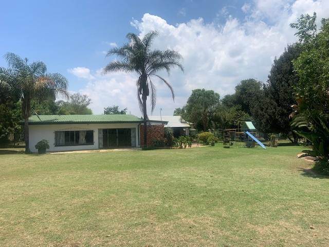 4 Bed House in Boschkop photo number 19