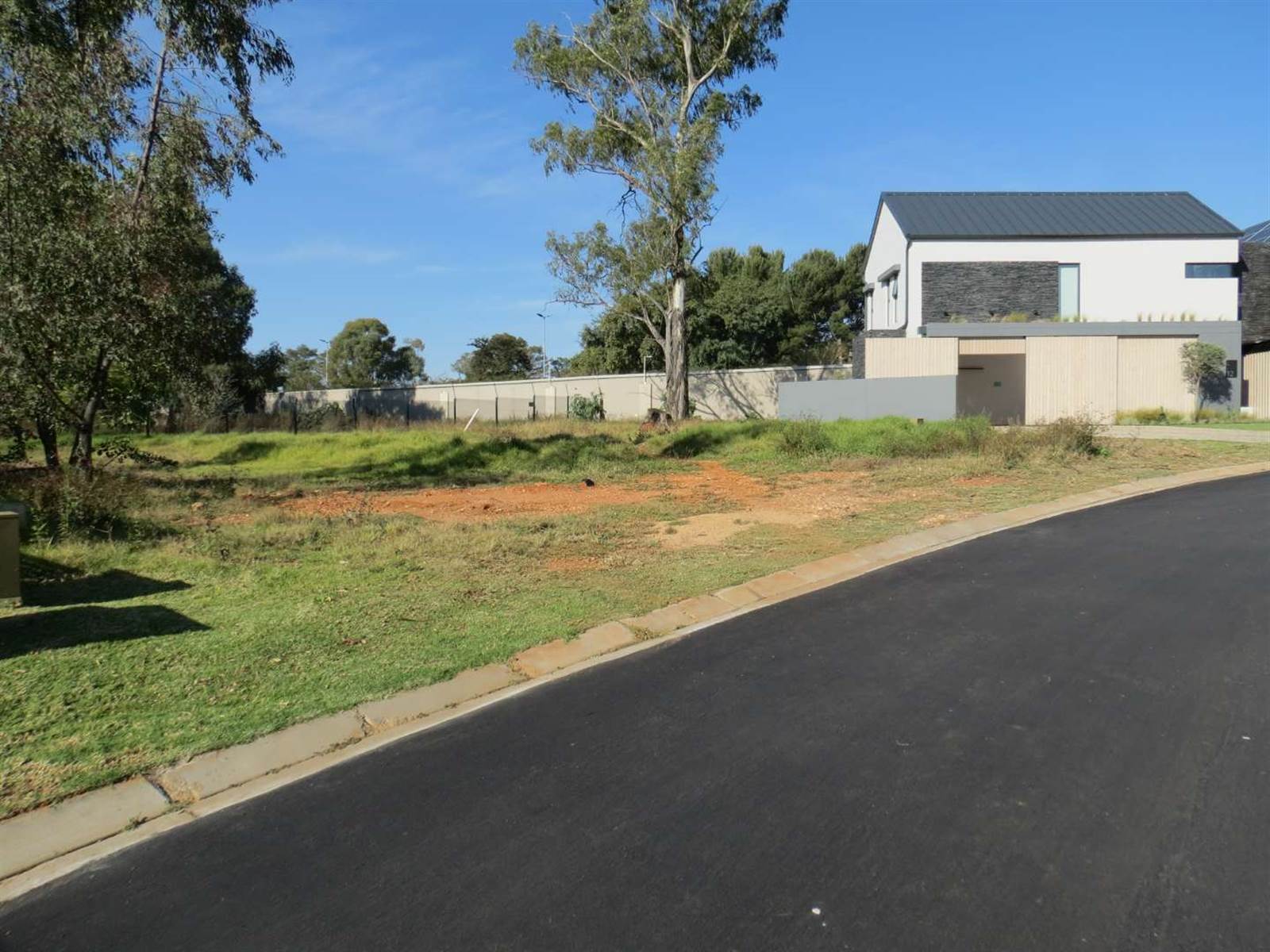 607 m² Land available in Linksfield photo number 4