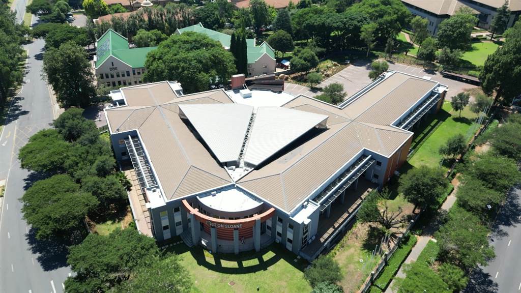 4585  m² Commercial space in Bryanston photo number 1