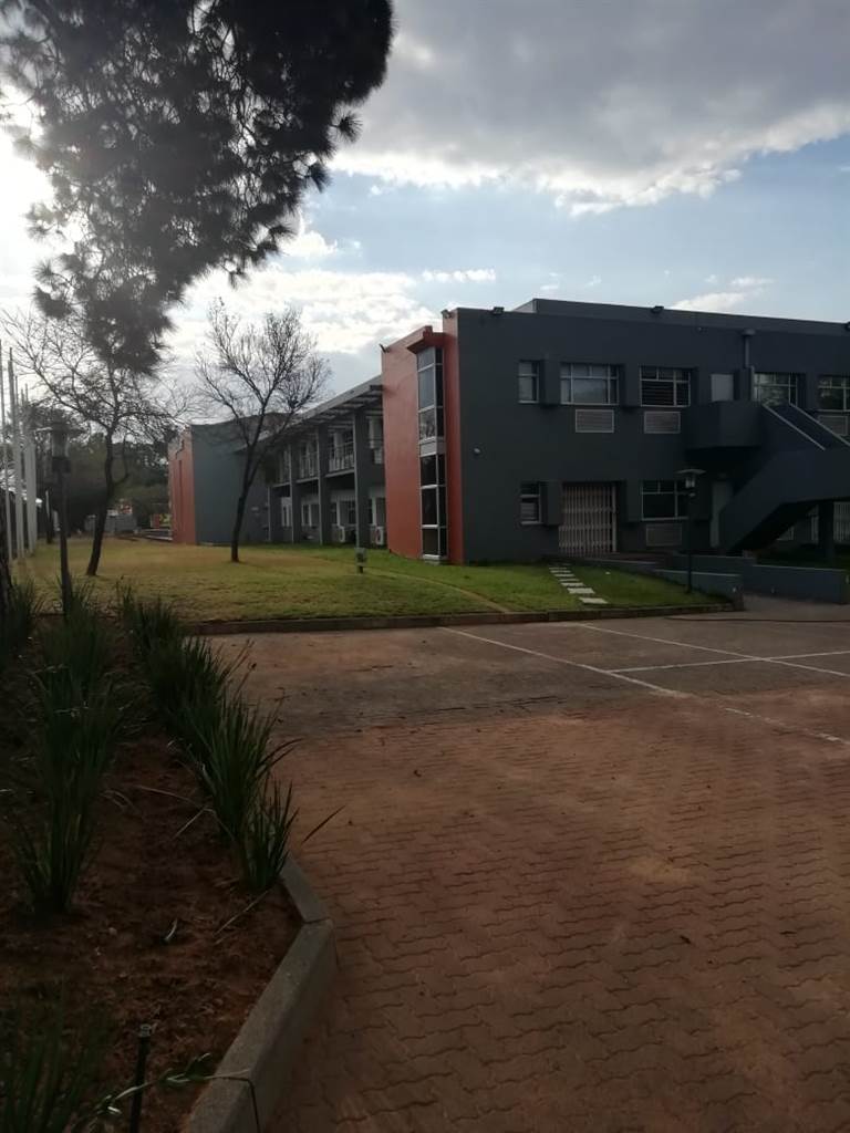 4585  m² Commercial space in Bryanston photo number 10