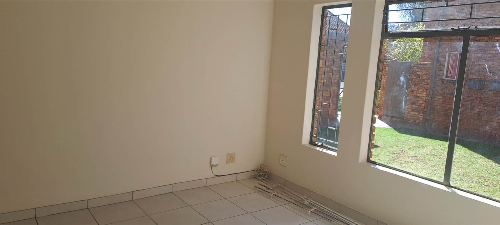 2 Bed Apartment in Clubview photo number 13