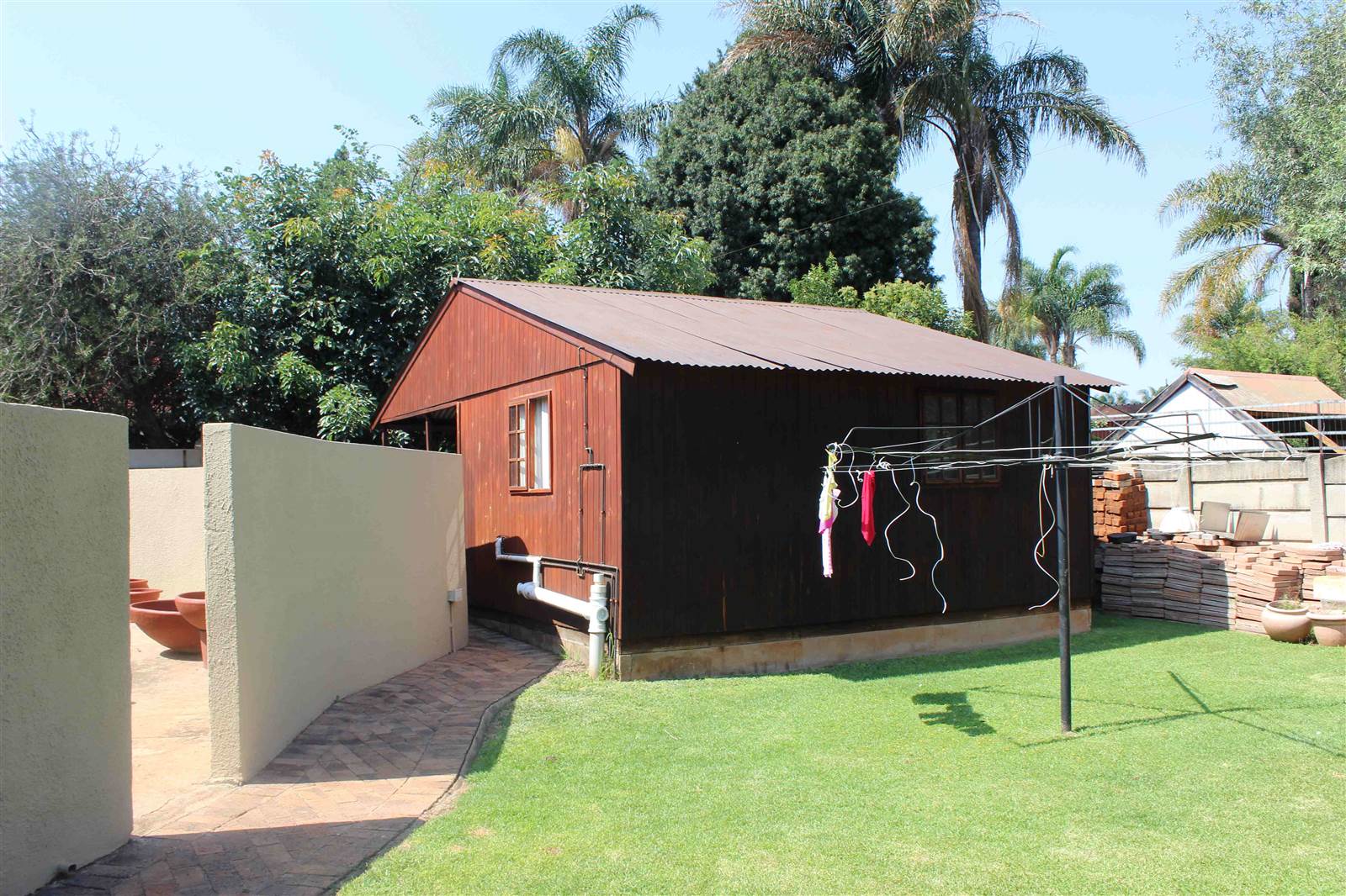 4 Bed House in Glen Marais photo number 25