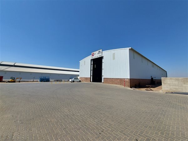 2 306  m² Industrial space