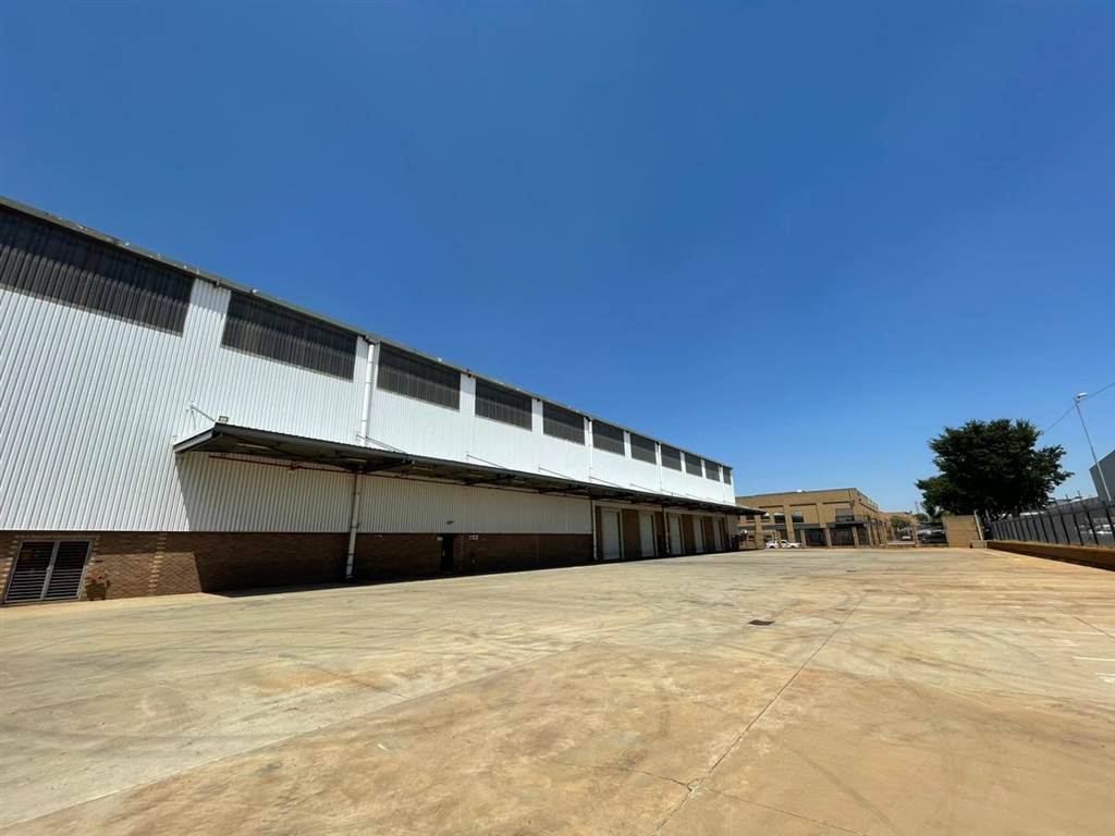 6100  m² Industrial space in Jet Park photo number 5