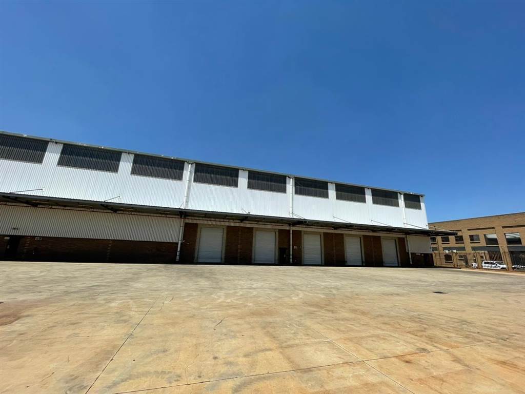 6100  m² Industrial space in Jet Park photo number 4