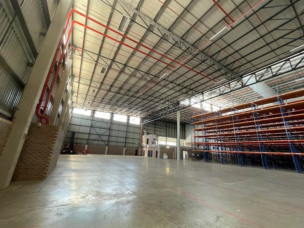 6100  m² Industrial space in Jet Park photo number 17