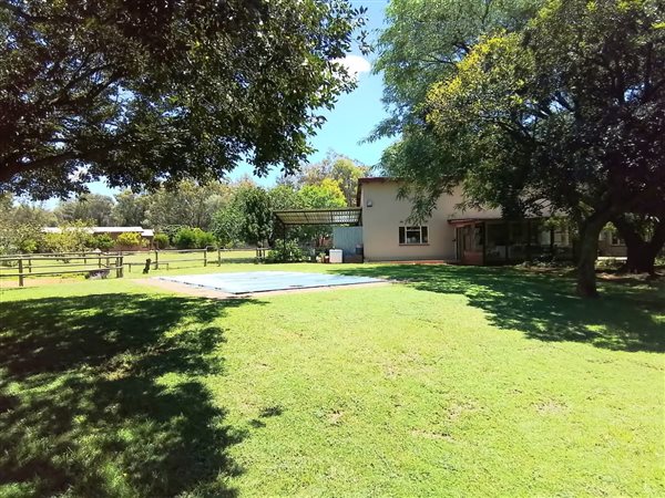 2.3 ha Smallholding 2.3 ha Smallholding