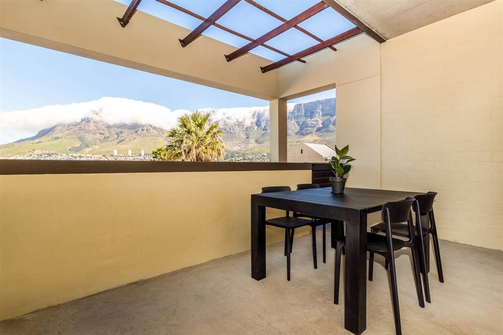 1 Bed Apartment in Bo-Kaap photo number 2